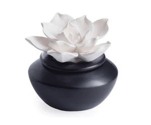 Gardenia Porcelain Diffuser
