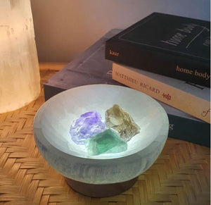 Selenite Bowl Lamp with Rough Crystals